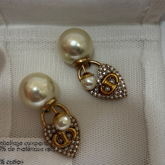 Dior Gold and Pearl Heart Padlock Earrings - Picture 3 of 17